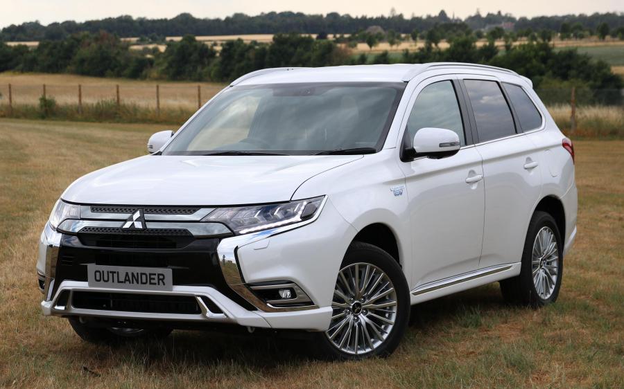 Mitsubishi Outlander PHEV (UK) '2018